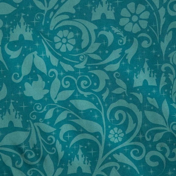 Disney Parks Fantasyland Castle Collection Kimono Robe Adult Size S NWT - Picture 2 of 3